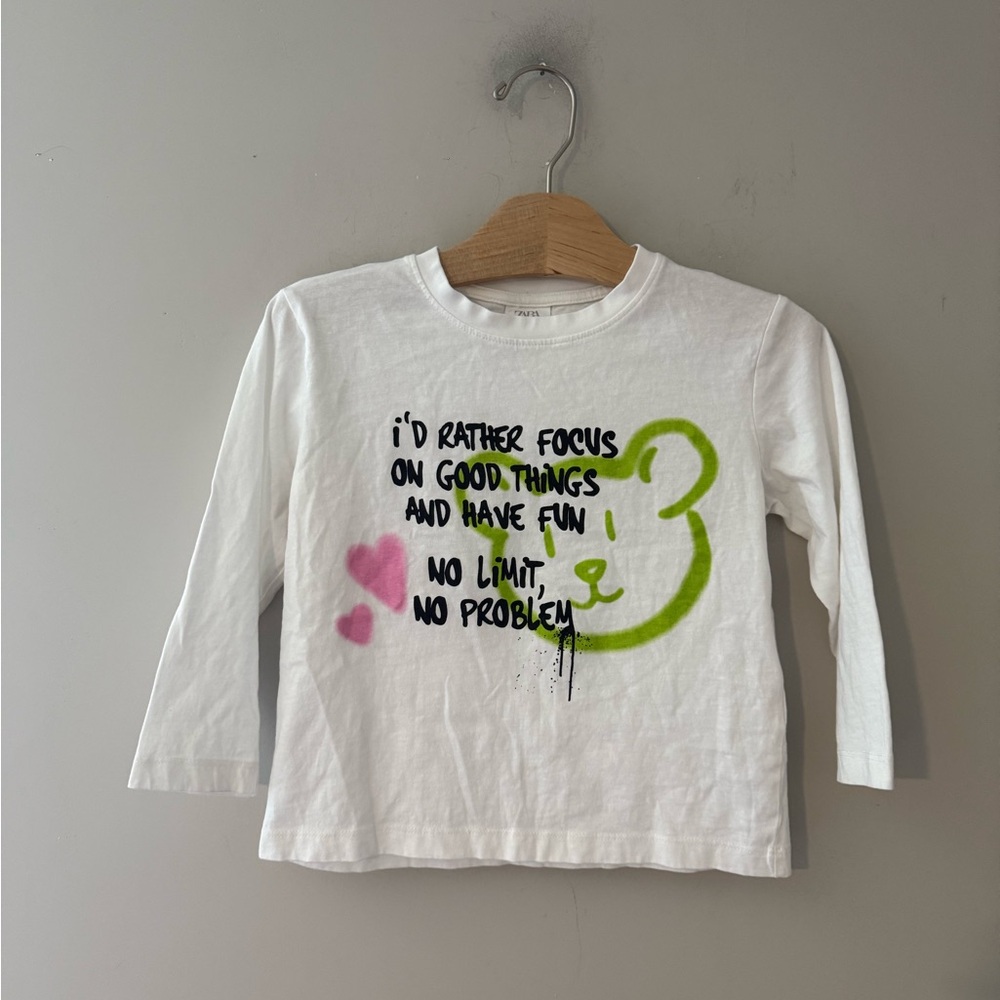 $12 ADD‎ ON Zara Tee Girls Basic Long Sleeve Top 6Y graffiti 5-6Y Disney Graphic